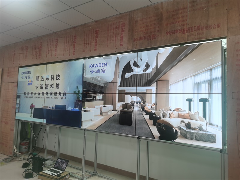 柳州落地支架安装2X4 55寸ray竞技app
案例图片4